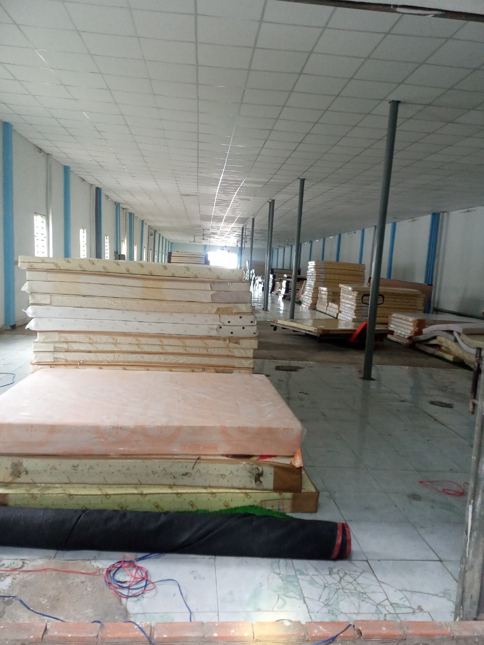 CHO THUÊ NHÀ XƯỞNG HÓC MÔN. -